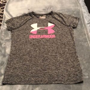 Under Armour Girls Size 14 Heat Gear T